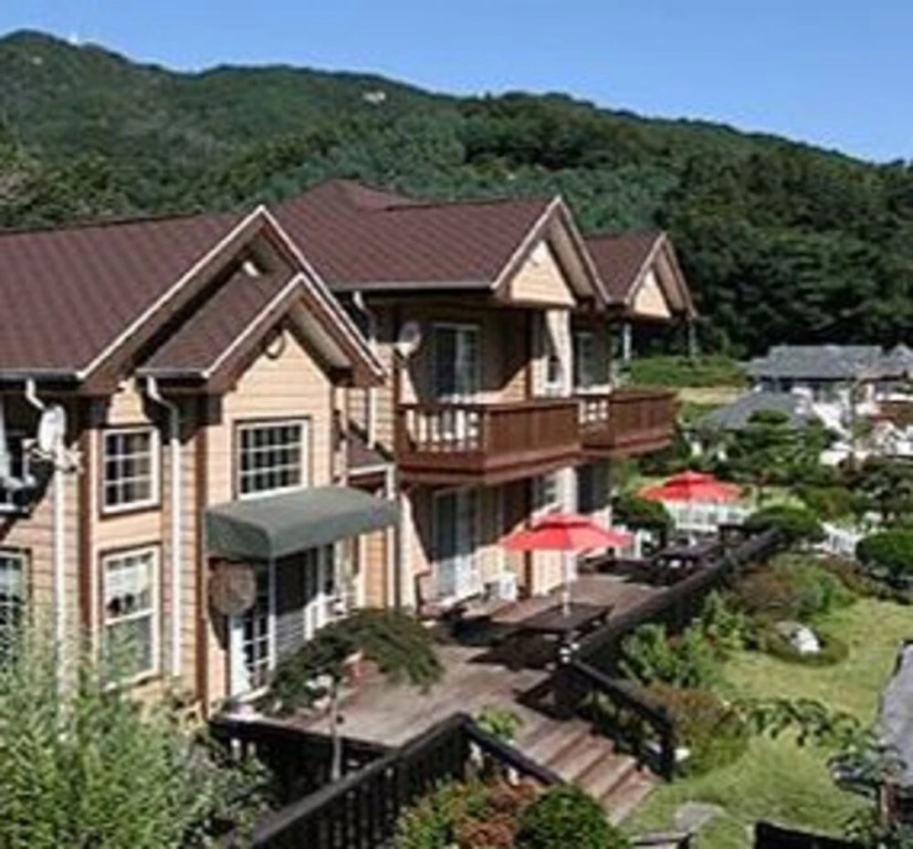 Ganghwa You & Jun Pension
