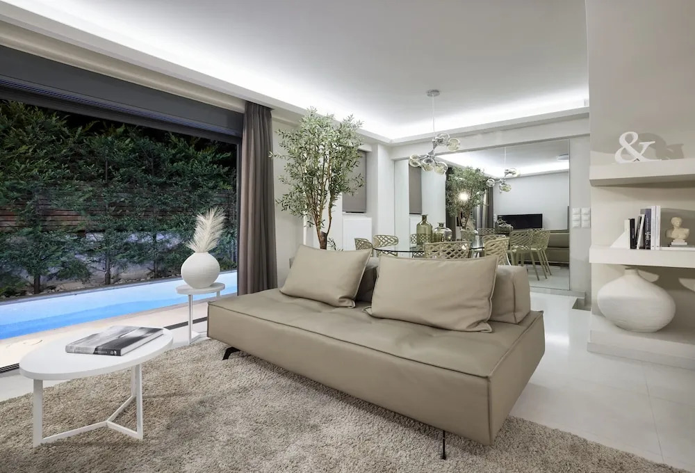 Crystal Green Signature Condos