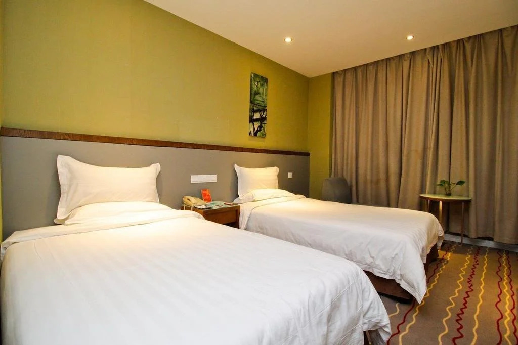 7+1 Business Hotel Hefei