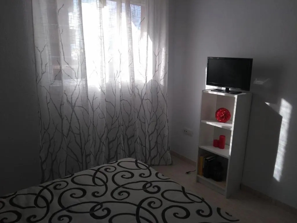 Marina Dor. 1ª Línea Planta 8. Precioso. 6 adultos + 1 bebé