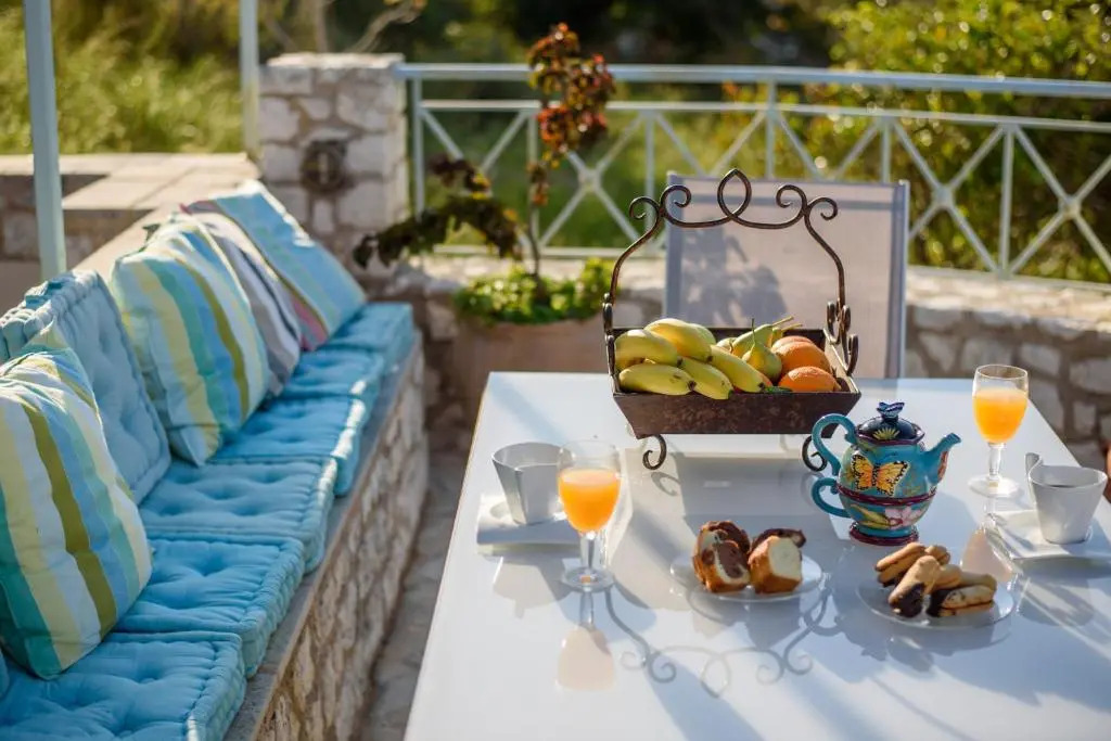 Spyros House, 3 bedrooms-sea view-in Agia Efimia