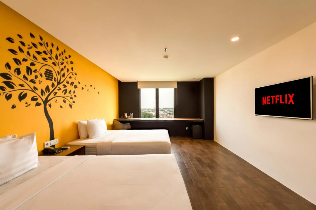 Yellow Bee Tangerang