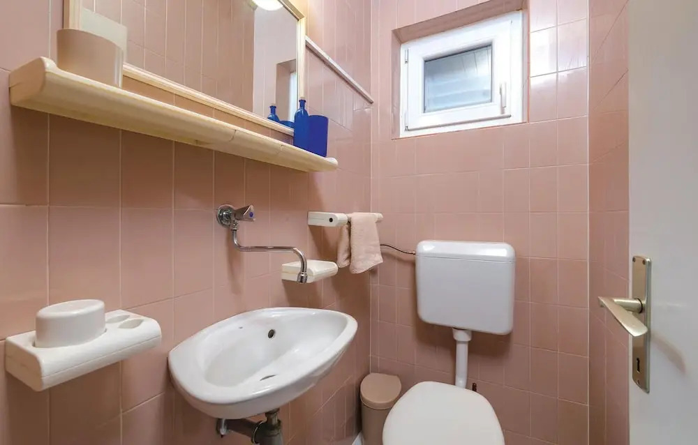 Awesome Home in Okrug Gornji With Wifi and 3 Bedrooms