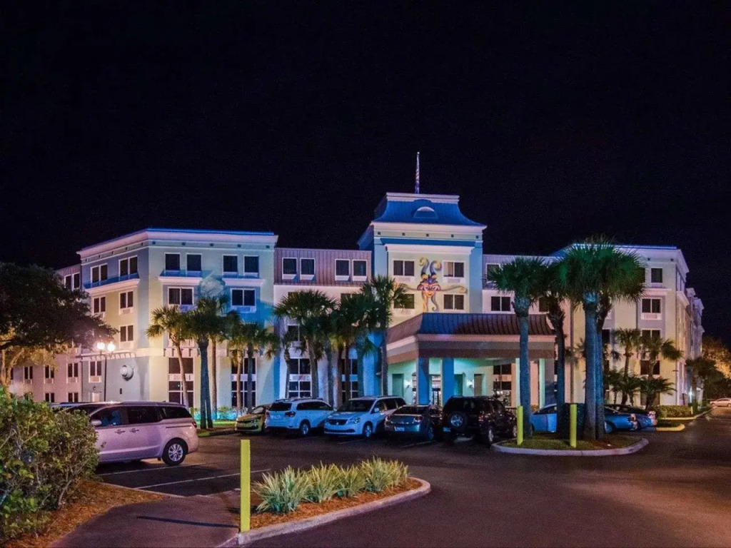 Staybridge Suites Orlando Royale Parc Suites by IHG