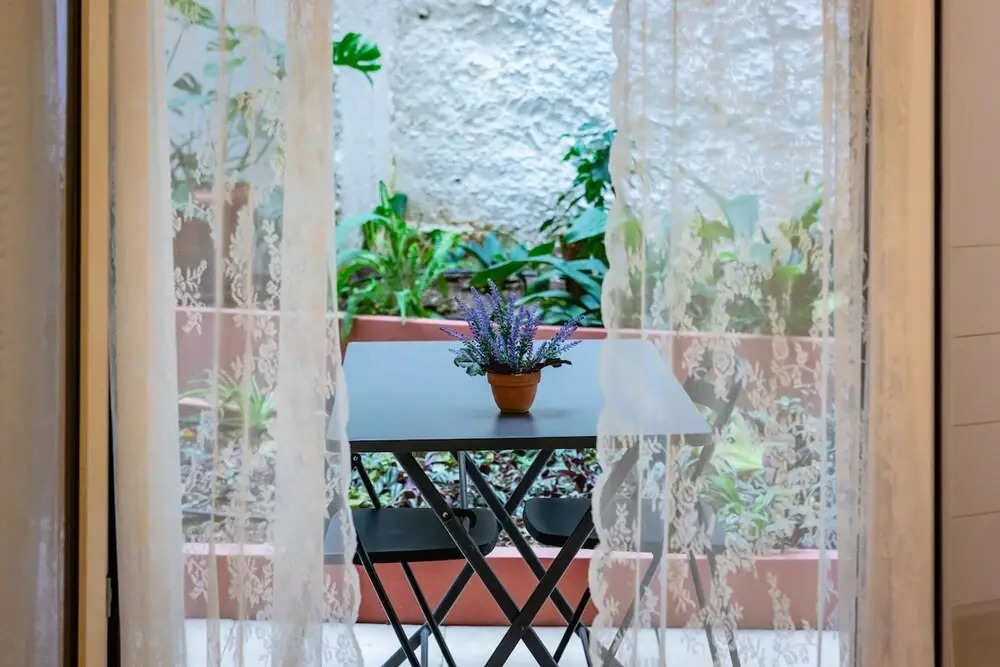 Quiet Apartment With a Garden at Exarcheia