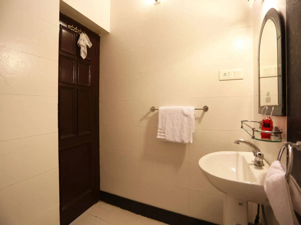 OYO Flagship Noida Spice Mall
