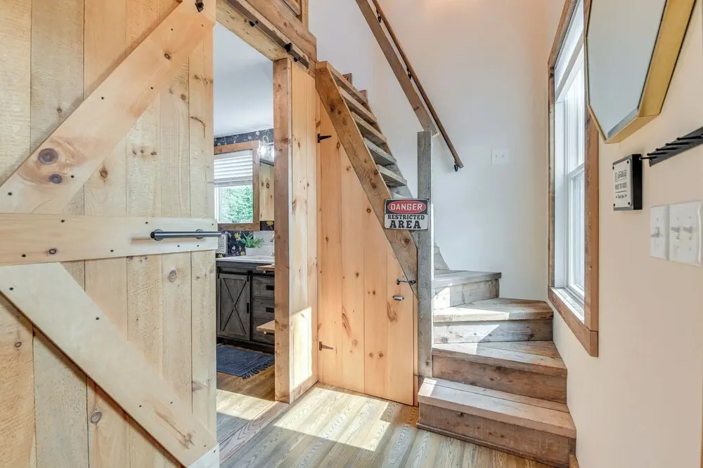 Historic Charm + Modern Luxury: 6 Mi to Stowe Mtn