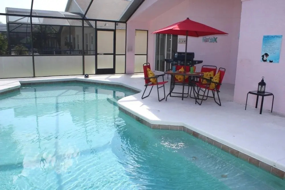 ACO FAMILY – 4 bd with pool (1520)