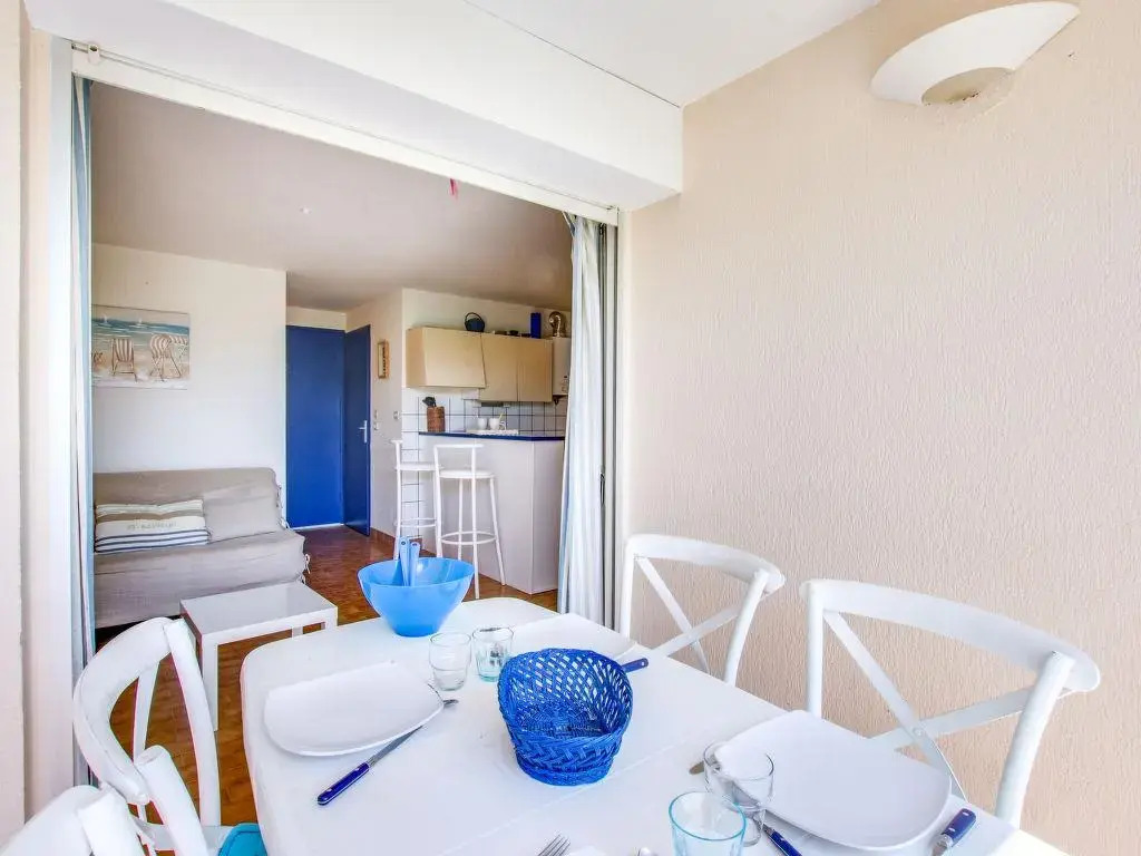 Apartment Les terrasses de la Plage-1 by Interhome
