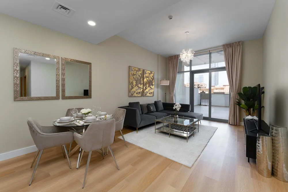 Maison Privee - Classy Apt w/ Terrace & Direct Burj Khalifa Views