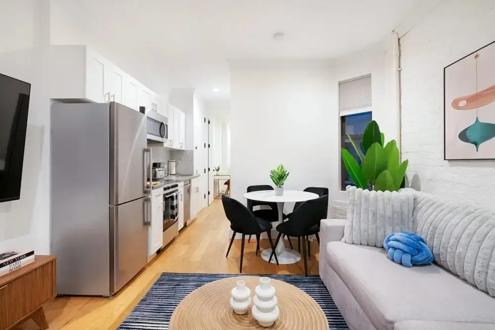 1290-7 New Renovated 2 Bedrooms in UES