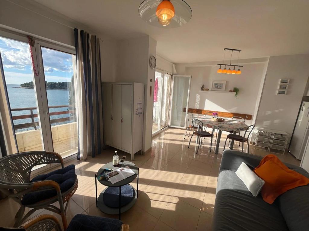 Apartment Marijana With a sea View