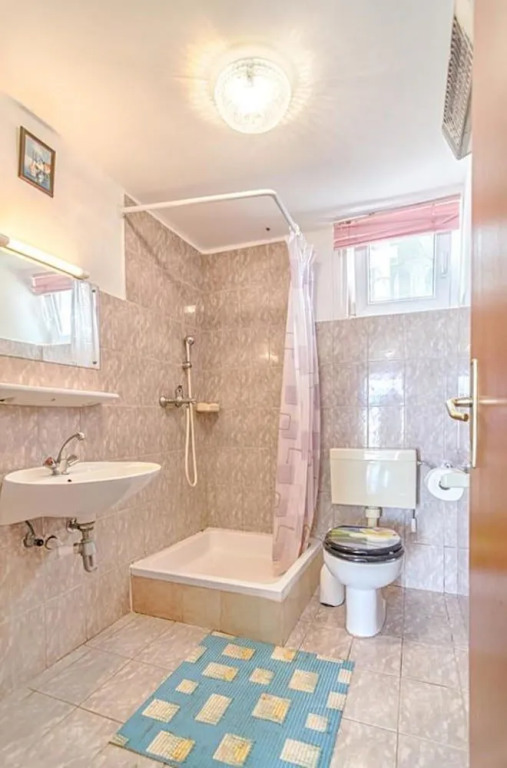 Comfort Pool Apartments