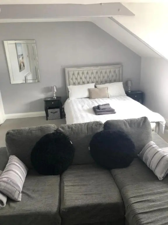 Bay View Apartment