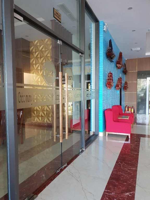 Phu Cuong Beach Hotel