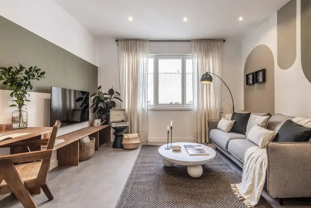 Volturna - 1 Bedroom in Recoletos