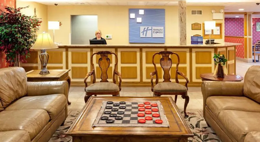 Holiday Inn Express Lancaster-Rockvale Outlets