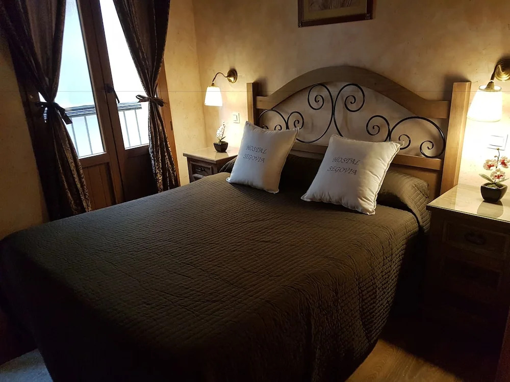 Hostal segovia adults only