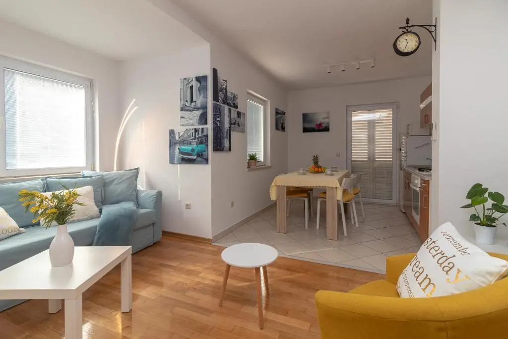 Apartment Nik - Cosy and Stylish