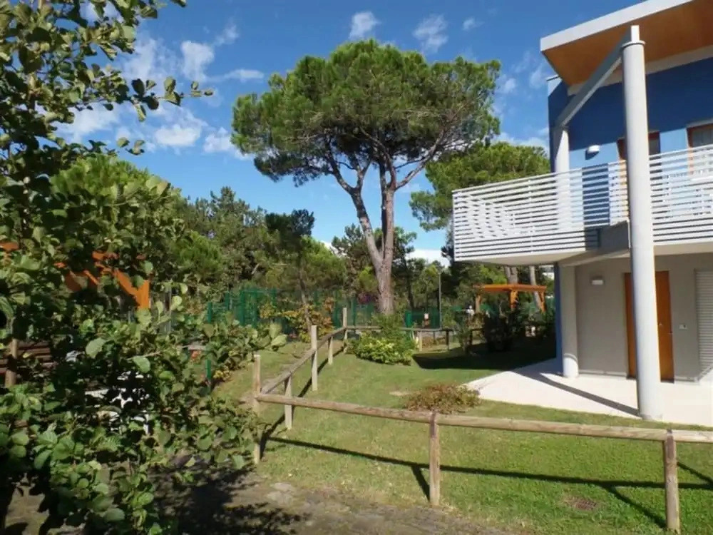 Two-story Terraced Home for 7 Guests in Bibione