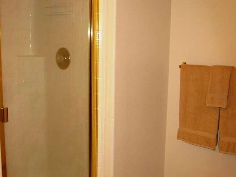 James And Paulette Mcgovern 2 Bedroom Condo