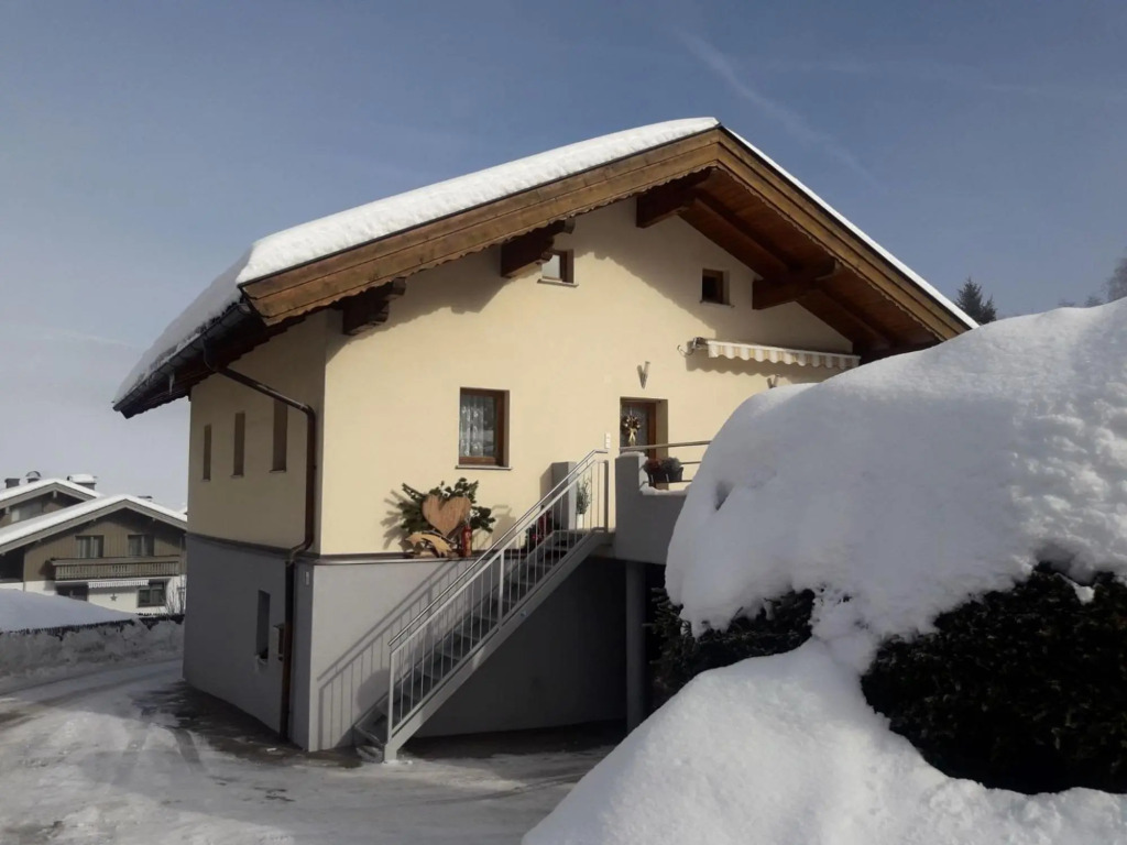 Serene Apartment in Niedernsill with Private Terrace