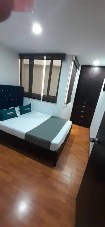 Room in Guest Room - Charming and Cozy Stay in Bogotá's Heart Perfect for Travelling Families!