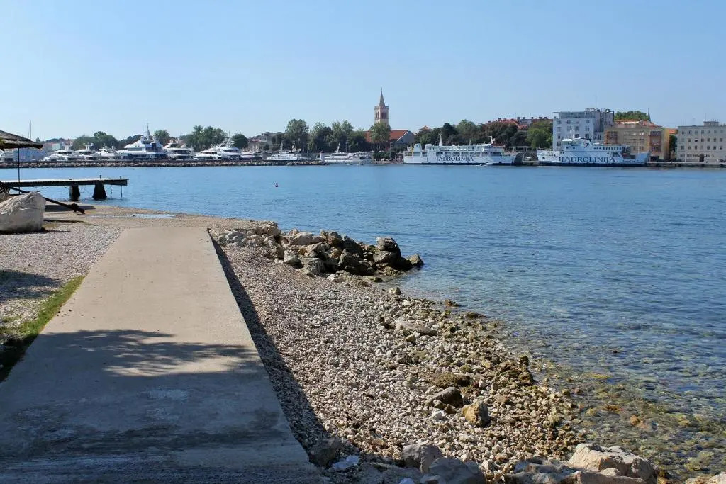 Apartments with parking space Zadar - 18809