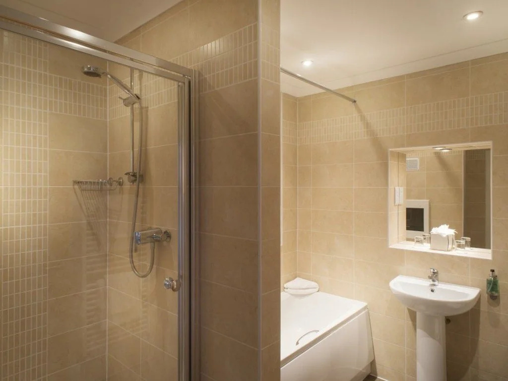 Fountain Court Apartments - Grove Executive