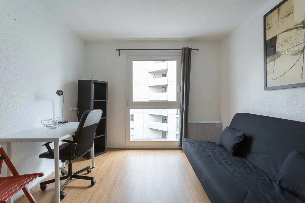 Bright and Functional Studio in the 3rd District