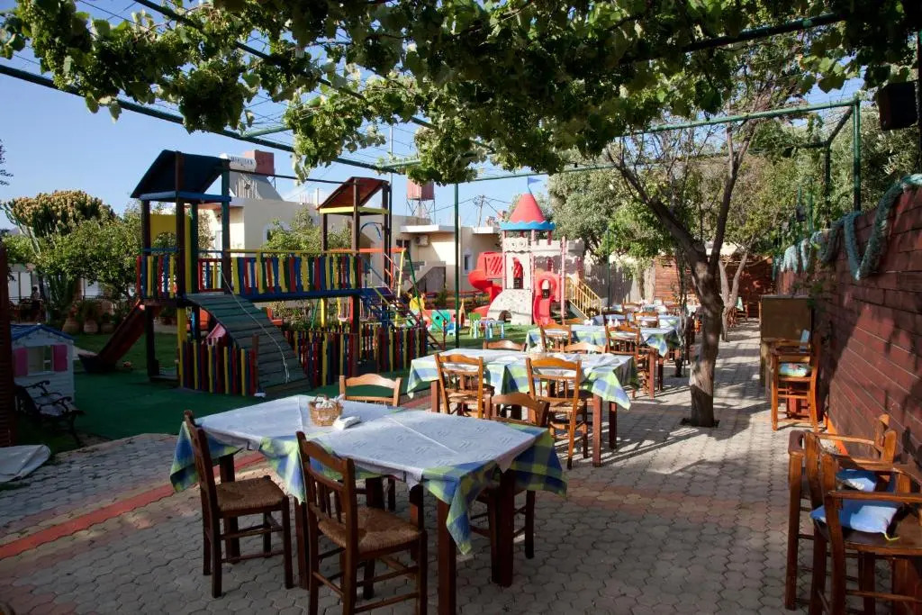 Kokkinakis Apartments