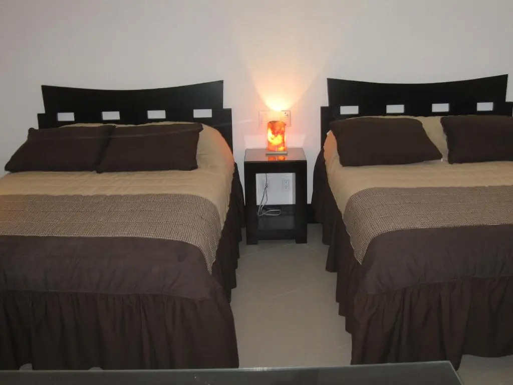 Bay View Grand Marina 1605 Sur