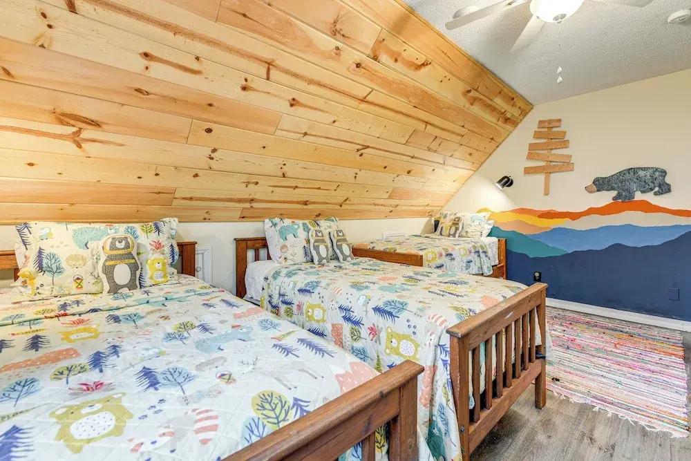 Family Friendly! Mtn Getaway in Maggie Valley
