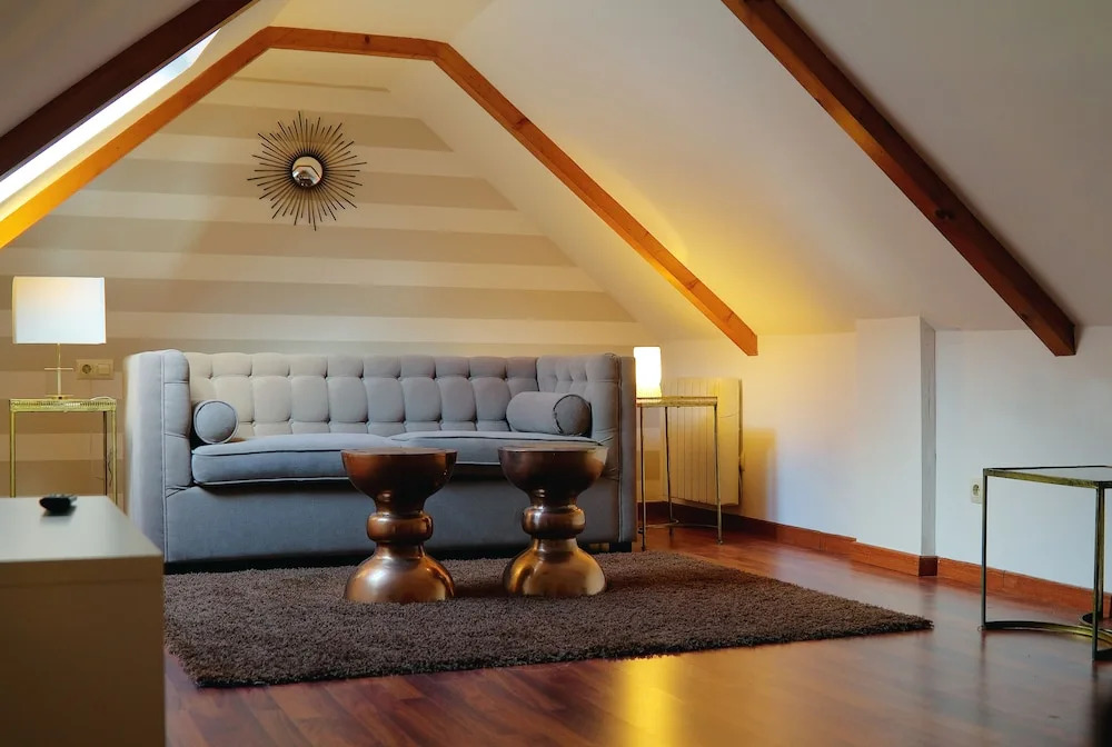 Inicia Casas Reales