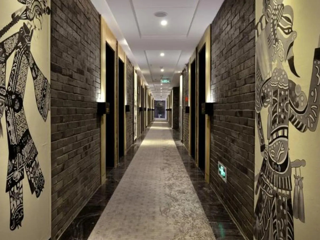 Howdy Smart Hotel