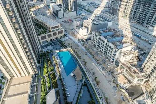 1BR Apartment in CREEKSIDE 18; Dubai Creek Harbour