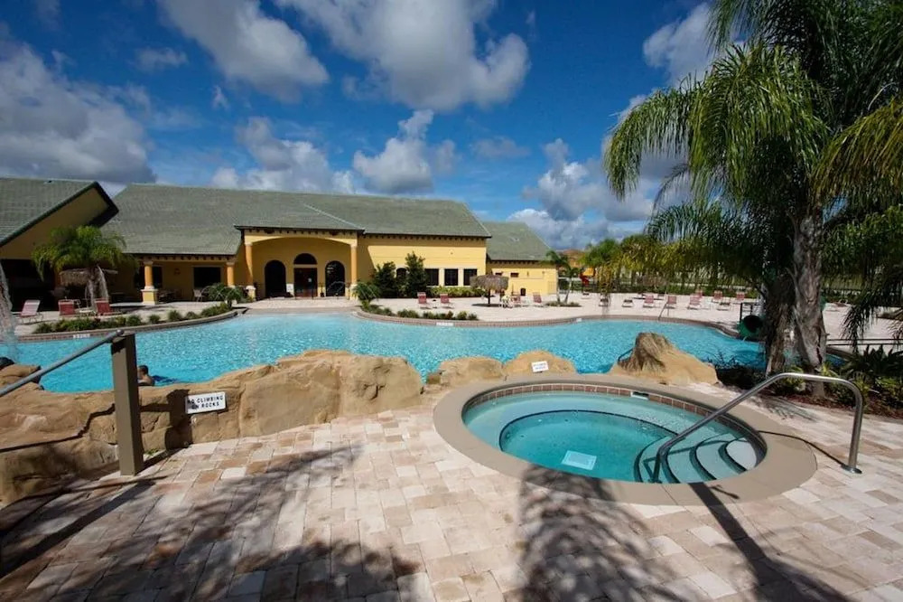 Paradise Palms - 2929 Buccaneer Palm Road