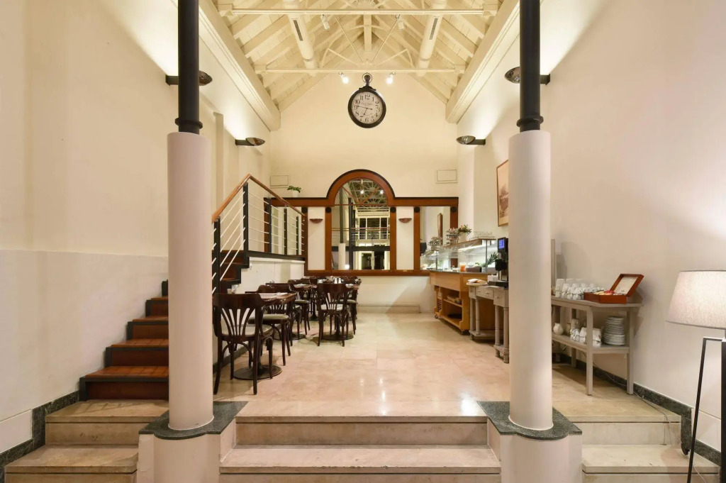 LHôtel by Hostellerie du Château