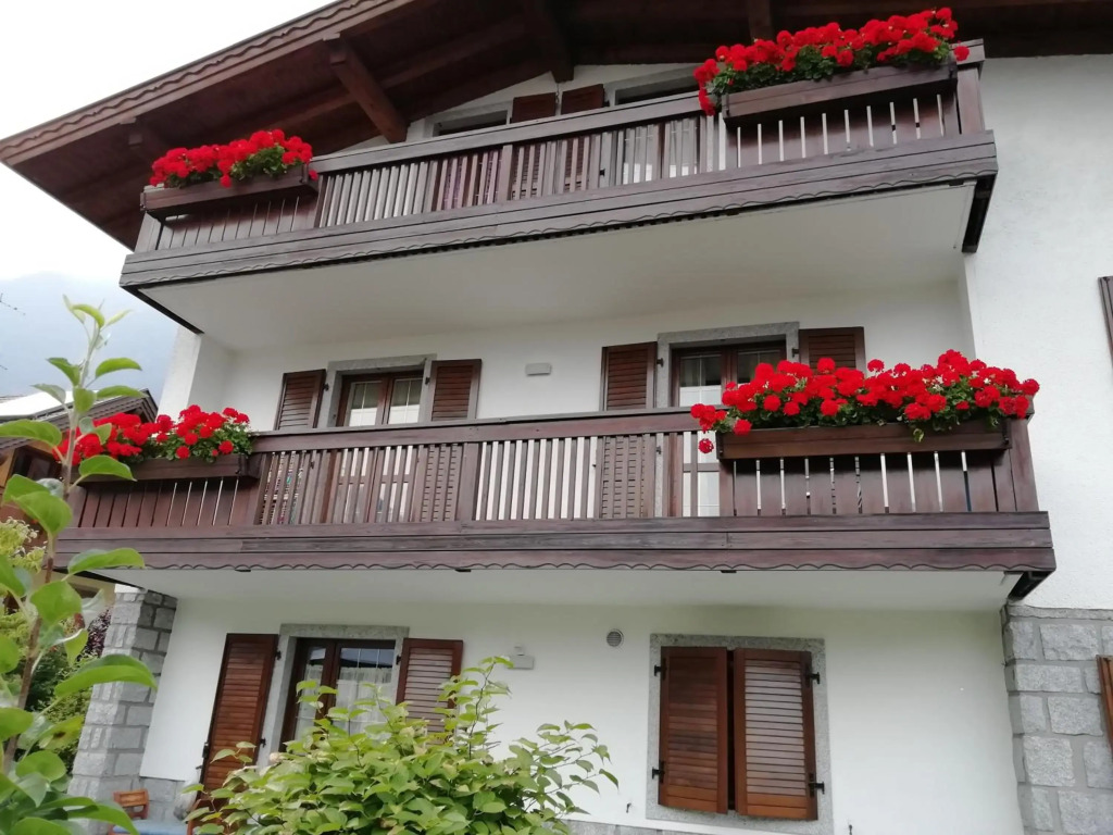 Moderno appartamento con giardino