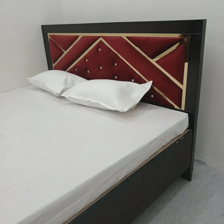 Awadh Biharee Inn
