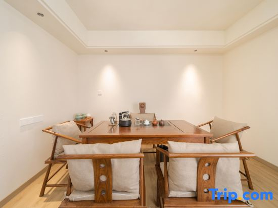 Jinyun Songliu Zhoupan Homestay (Xiandu Scenic Area)