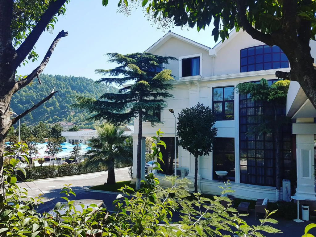 Univers Resort