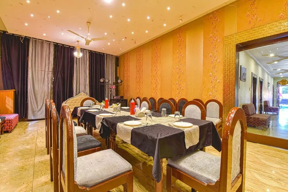 Fabhotel Prime Surpin Palace