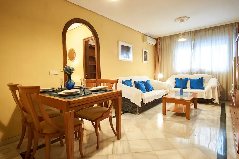 Amplio apartamento en casco histórico