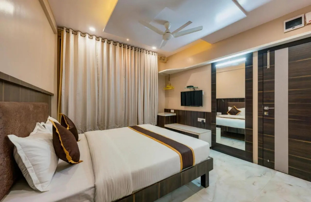 Hotel AATITHYA SATKAR
