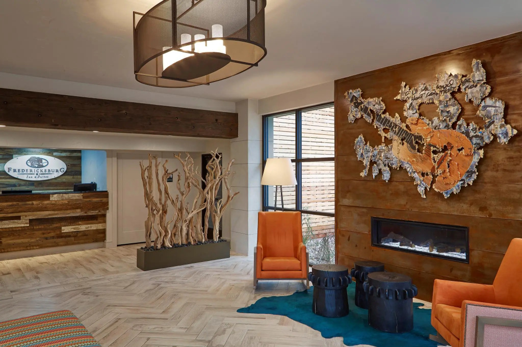 Fredericksburg Inn and Suites
