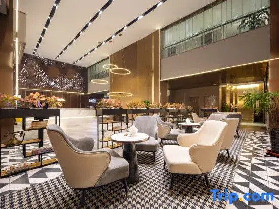 Homeinn Plus Hotel (Fushun Petrochemical University)