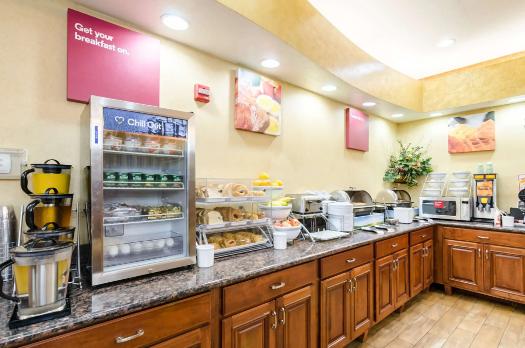 Comfort Suites Salina South