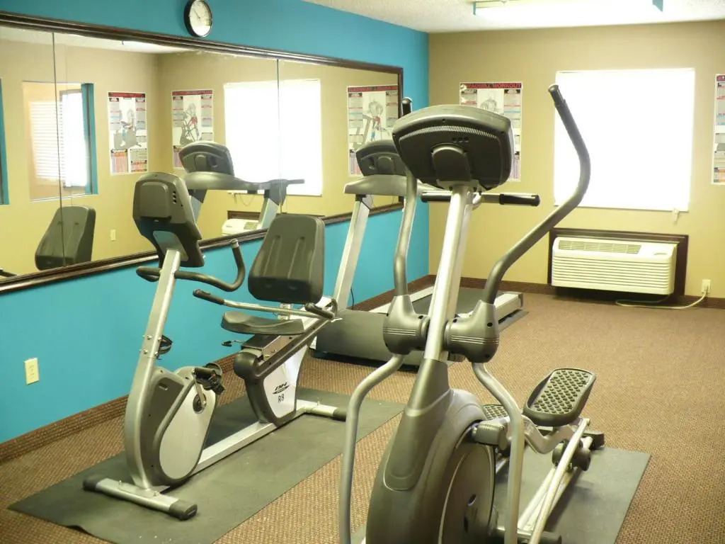 Baymont Inn & suites by Wyndham Ardmore I-35