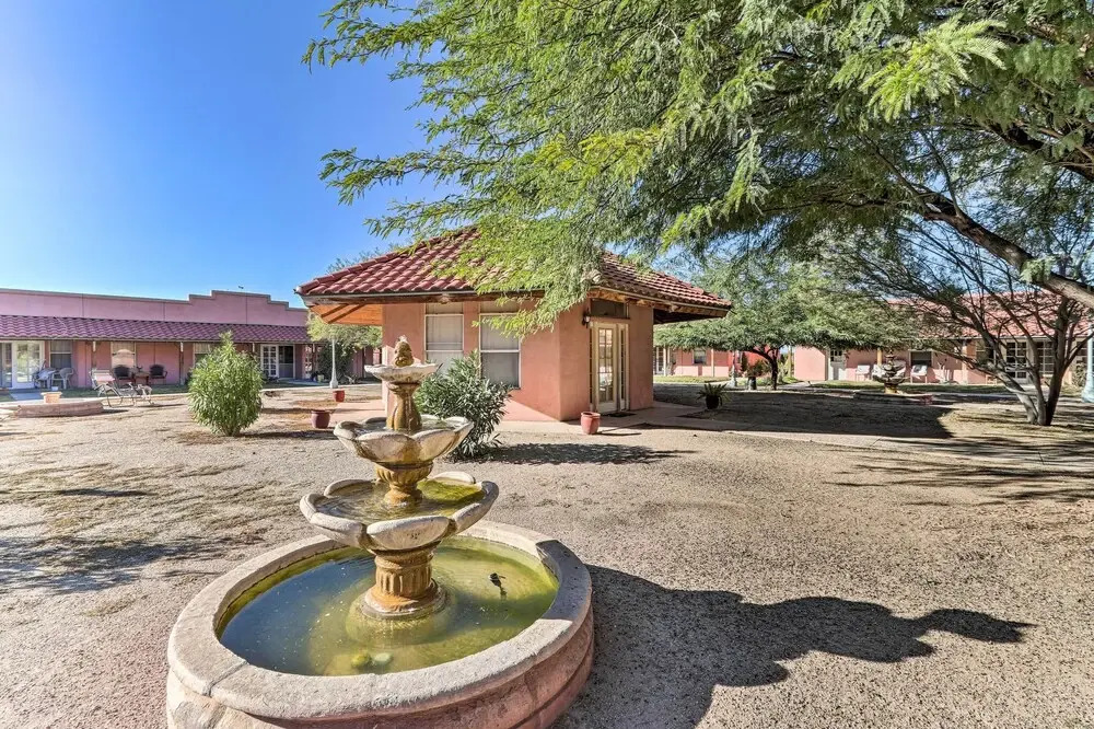 Eloy Desert Oasis w/ Courtyard & Pool Access!